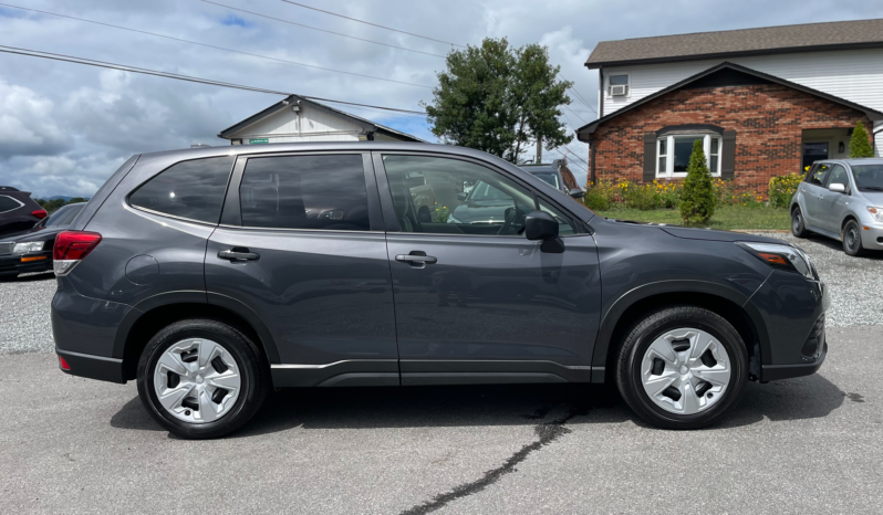 
								2023 Subaru Forester Base CVT w/EyeSight / 11K Miles full									