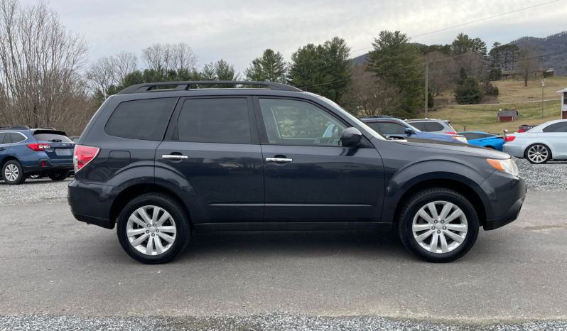 
								2011 Subaru Forester 4dr Auto 2.5X Premium w/All-W Pkg & TomTom Nav / 117K Miles – CLEAN TITLE full									