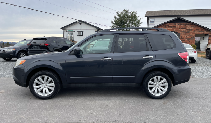 
								2011 Subaru Forester 4dr Auto 2.5X Premium w/All-W Pkg & TomTom Nav / 117K Miles – CLEAN TITLE full									
