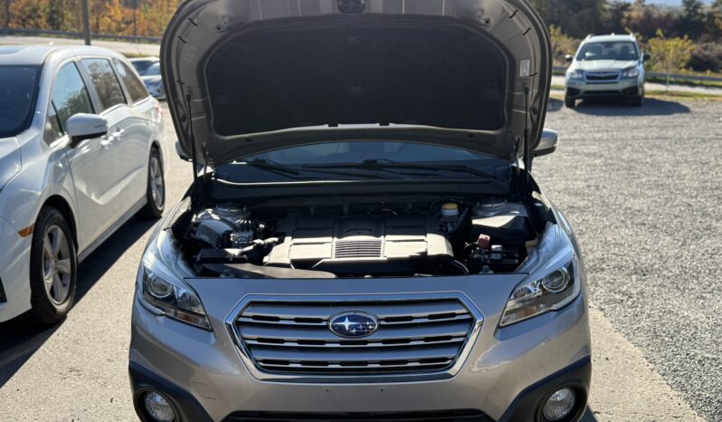 
								2015 Subaru Outback 4dr Wgn 3.6R Limited / 57K Miles full									