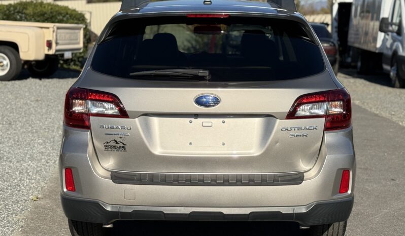 
								2015 Subaru Outback 4dr Wgn 3.6R Limited / 57K Miles full									