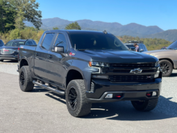 2021 Chevrolet Silverado 1500 4WD Crew Cab 147″ LT Trail Boss / 27K Miles