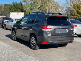 2021 Subaru Forester Premium CVT / 27K Miles