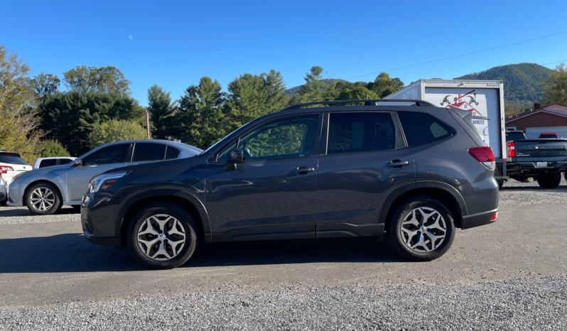 
								2021 Subaru Forester Premium CVT / 27K Miles full									