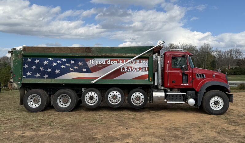 
								2016 MACK GRANITE GU700 / 372K Miles full									