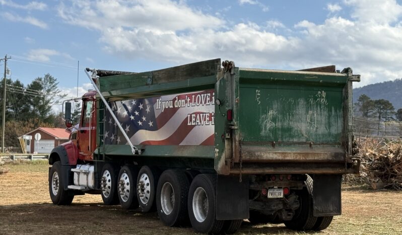 
								2016 MACK GRANITE GU700 / 372K Miles full									