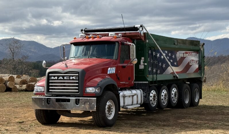 
								2016 MACK GRANITE GU700 / 372K Miles full									