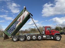 
										2016 MACK GRANITE GU700 / 372K Miles full									