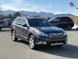 2010 Subaru Outback 4dr Wgn H6 Auto 3.6R Ltd Pwr Moon / 61K Miles