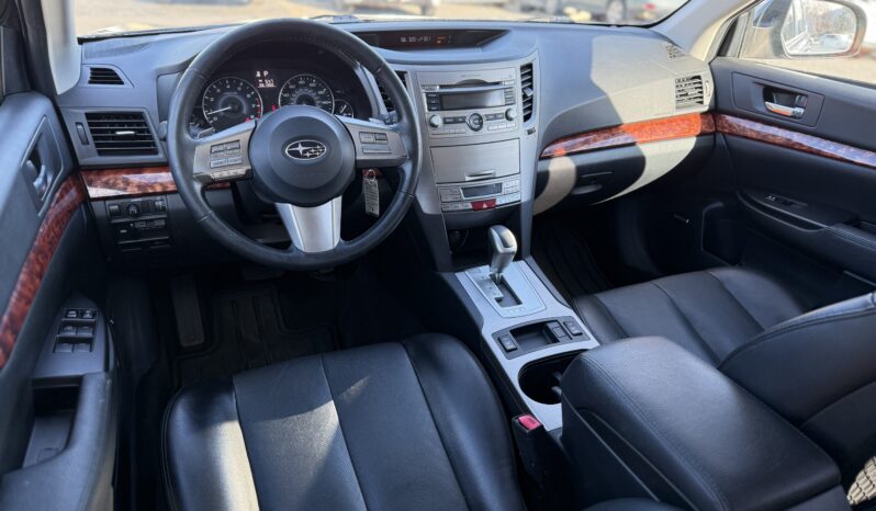 
								2010 Subaru Outback 4dr Wgn H6 Auto 3.6R Ltd Pwr Moon / 61K Miles full									