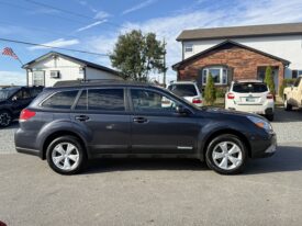 2010 Subaru Outback 4dr Wgn H6 Auto 3.6R Ltd Pwr Moon / 61K Miles