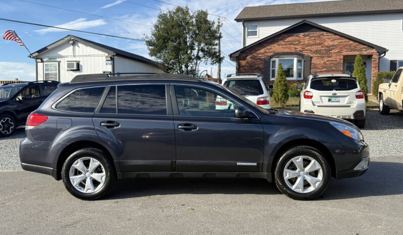 
								2010 Subaru Outback 4dr Wgn H6 Auto 3.6R Ltd Pwr Moon / 61K Miles full									