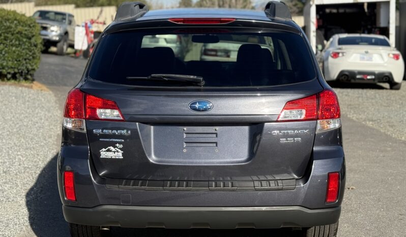 
								2010 Subaru Outback 4dr Wgn H6 Auto 3.6R Ltd Pwr Moon / 61K Miles full									