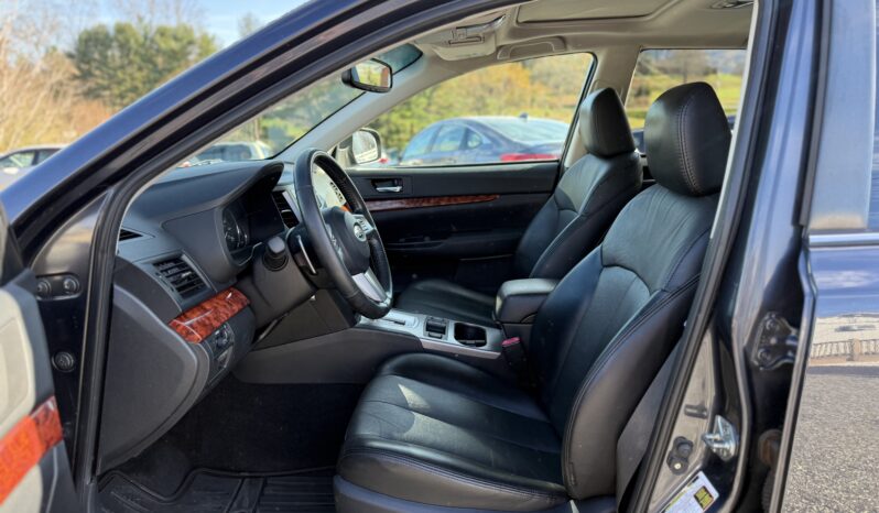 
								2010 Subaru Outback 4dr Wgn H6 Auto 3.6R Ltd Pwr Moon / 61K Miles full									