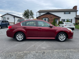 2012 Subaru Legacy 4dr Sdn H4 Auto 2.5i Premium / 83K Miles