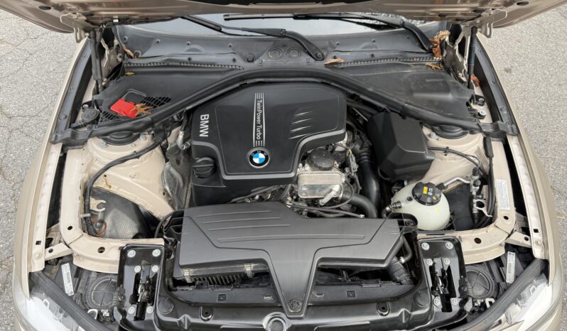 
								2015 BMW 3 Series 4dr Sdn 328i RWD / 13K Miles full									