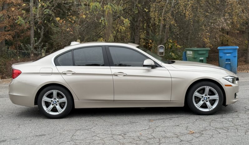 
								2015 BMW 3 Series 4dr Sdn 328i RWD / 13K Miles full									