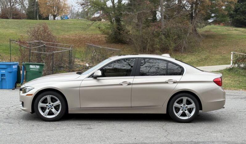 
								2015 BMW 3 Series 4dr Sdn 328i RWD / 13K Miles full									