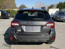 2019 Subaru Outback 2.5i Premium / 30K Miles