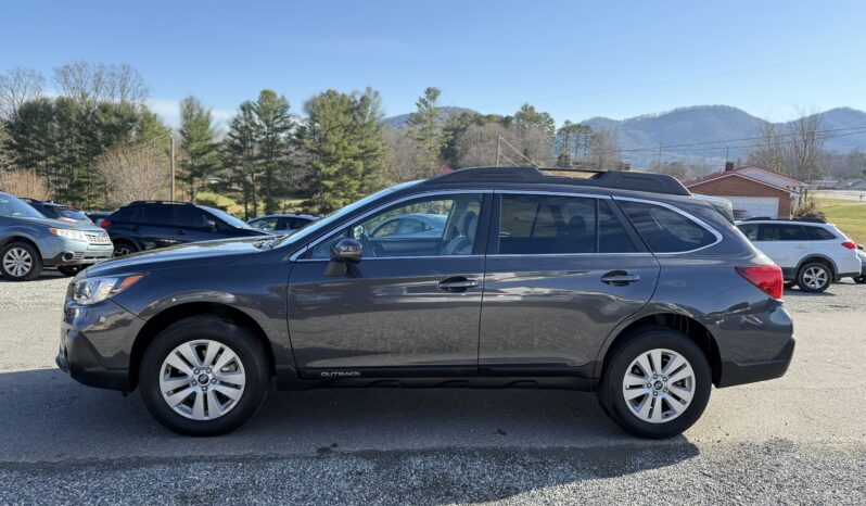 
								2019 Subaru Outback 2.5i Premium / 30K Miles full									