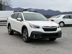 2021 Subaru Outback Limited CVT / 42K Miles