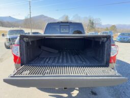 
										2016 Nissan Titan XD SL 4X4 / 30K Miles full									