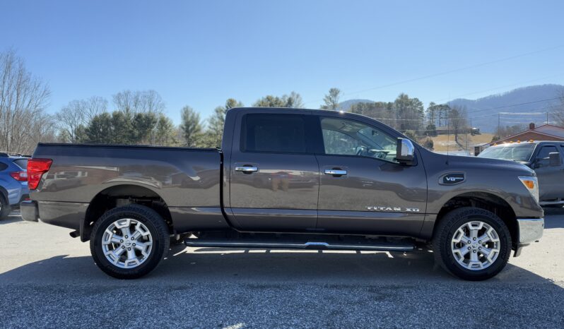 
								2016 Nissan Titan XD SL 4X4 / 30K Miles full									