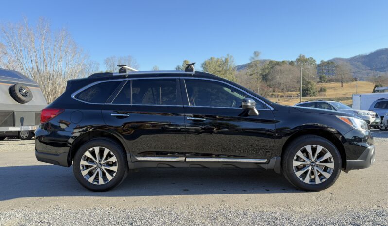 
								2017 Subaru Outback 3.6R Touring / 132K Miles full									