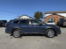 2025 Subaru Outback Premium AWD / 2K Miles