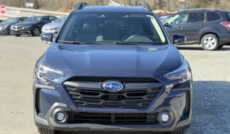 
								2025 Subaru Outback Premium AWD / 2K Miles full									