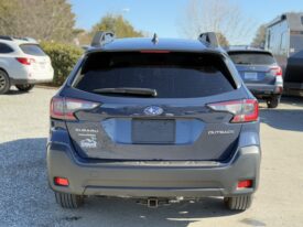 2025 Subaru Outback Premium AWD / 2K Miles