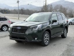 
										2024 Subaru Forester Premium / 11K Miles full									