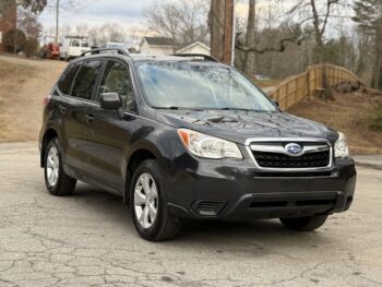 2016 Subaru Forester 4dr CVT 2.5i Premium PZEV / 100K Miles