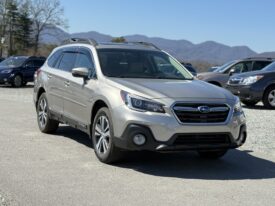 2019 Subaru Outback 2.5i Limited / 29K Miles