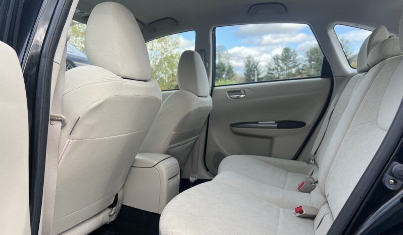 
								2011 Subaru Impreza 2.5i 5-Speed Manual / 59k full									