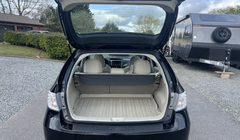 
								2011 Subaru Impreza 2.5i 5-Speed Manual / 59k full									