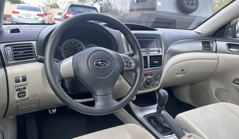 
								2011 Subaru Impreza 2.5i 5-Speed Manual / 59k full									