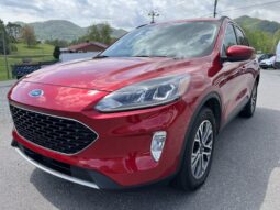 
										2020 Ford Escape / 34k full									