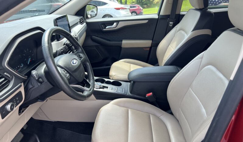 
								2020 Ford Escape / 34k full									