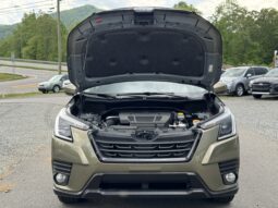 
										2022 Subaru Forester Premium / 34k full									