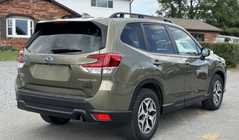 
								2022 Subaru Forester Premium / 34k full									