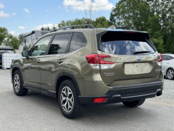 2022 Subaru Forester Premium / 34k