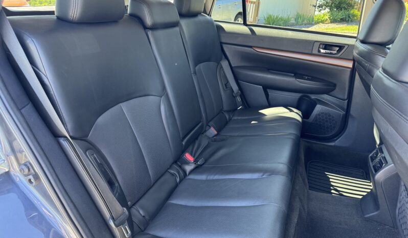 
								2014 Subaru Outback Limited / 118K full									