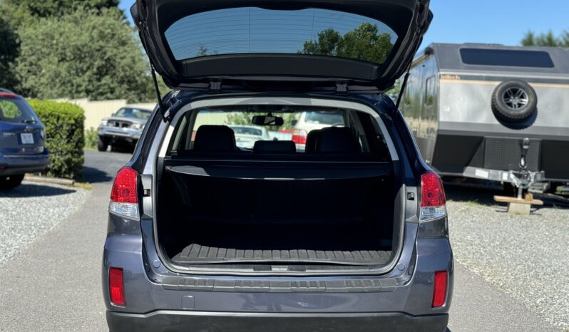 
								2014 Subaru Outback Limited / 118K full									