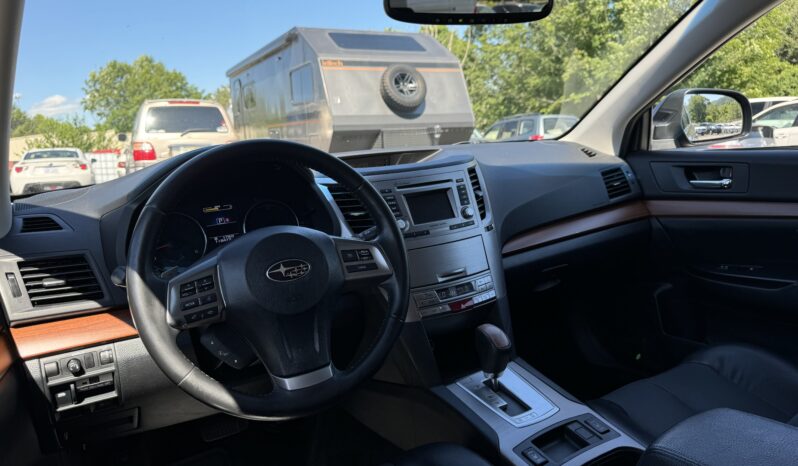 
								2014 Subaru Outback Limited / 118K full									