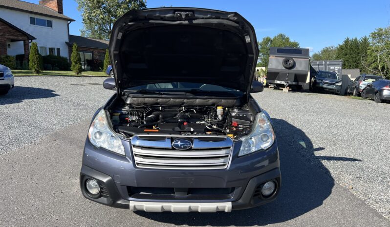
								2014 Subaru Outback Limited / 118K full									