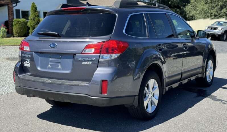 
								2014 Subaru Outback Limited / 118K full									