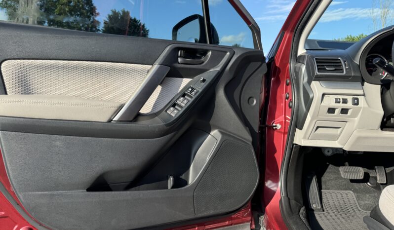 
								2017 Subaru Forester / 57K full									
