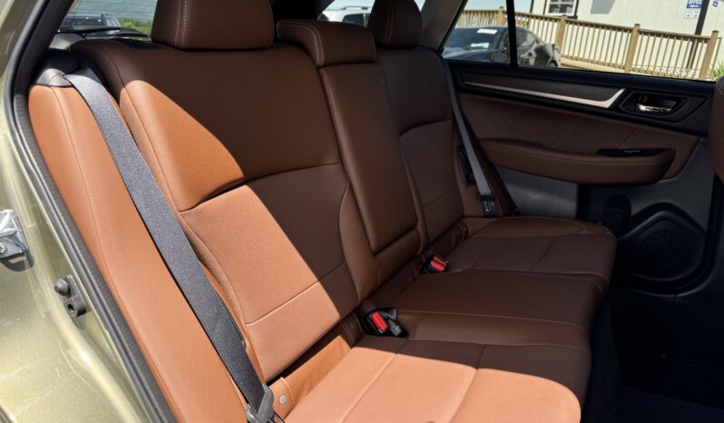 
								2017 Subaru Outback Touring / 12K full									