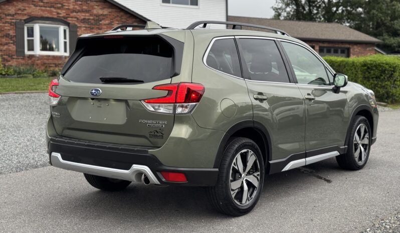 
								2020 Subaru Forester Touring / 64K full									